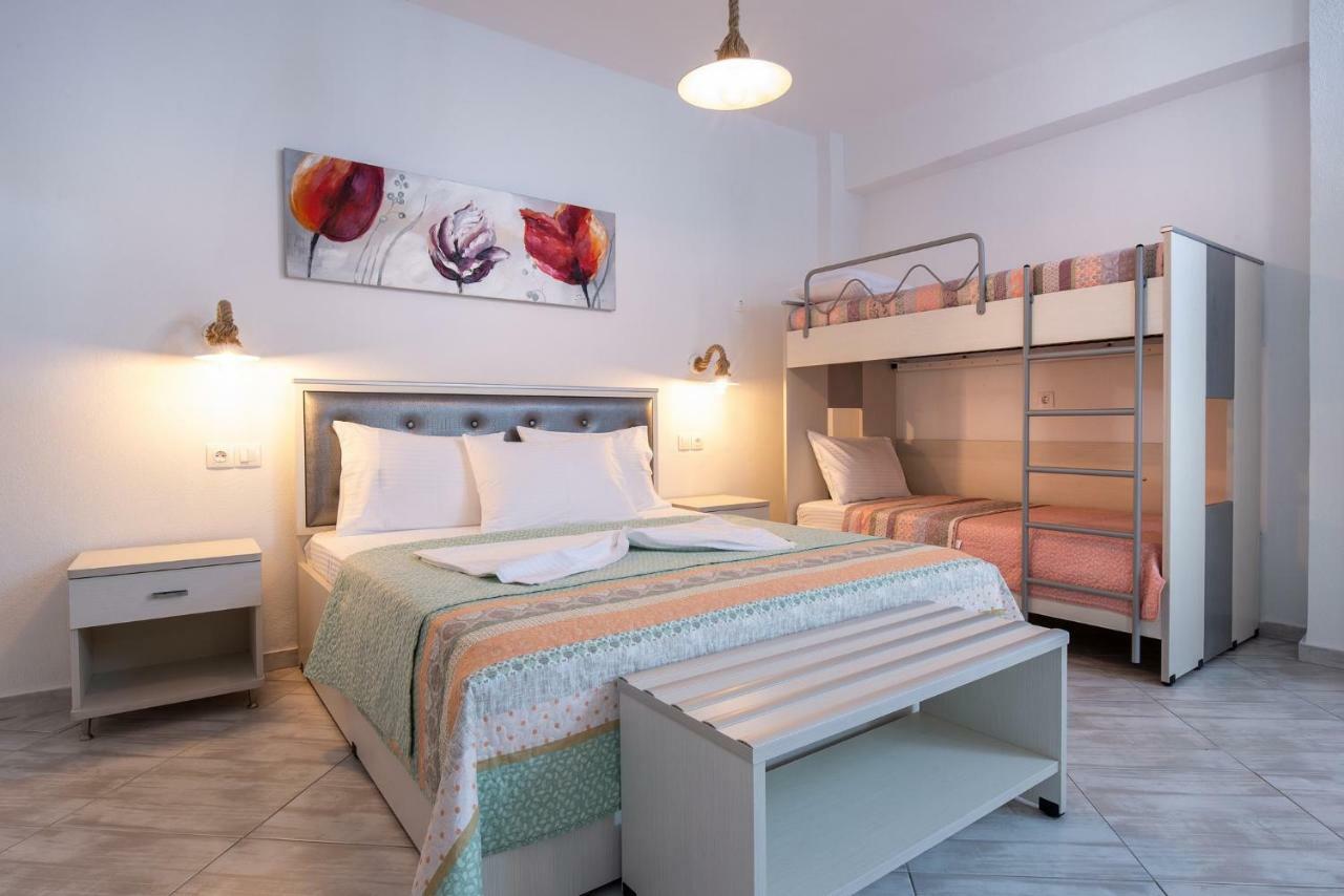 Nikola'S Apartments Торони Екстериор снимка